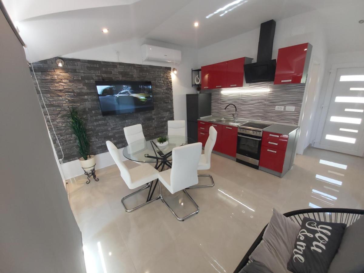Anita Prizba Appartement Buitenkant foto